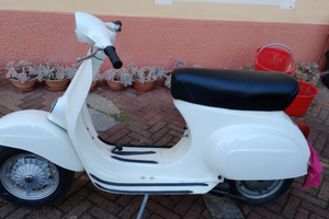 Vespa 50