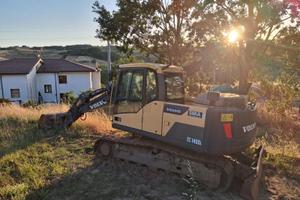 Escavatore VOLVO EC140DL