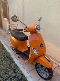 Vespa Piaggio 125 LX