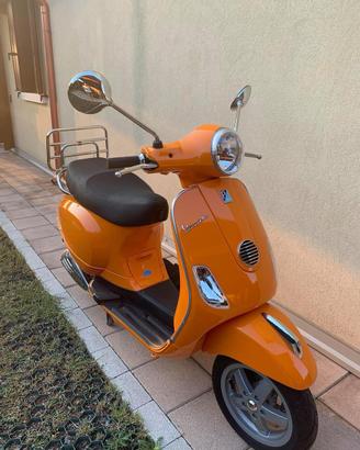 Vespa Piaggio 125 LX