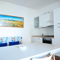 Bilocale con piscina vicono al mare