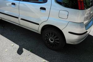  Subaru jutsy 4×4 tenuta bene