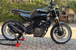 Husqvarna Svartpilen 401