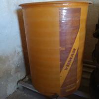Vasche in plastica e vetroresina