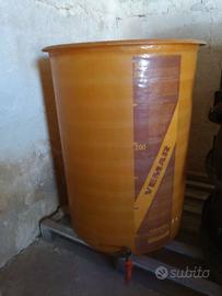 Vasche in plastica e vetroresina