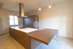 CASA INDIPENDENTE A CANALE