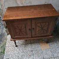 Tavolino da TV in legno massello in eccellenti con