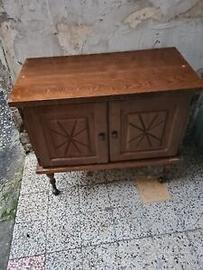 Tavolino da TV in legno massello in eccellenti con