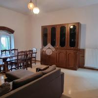 3 LOCALI A SPELLO