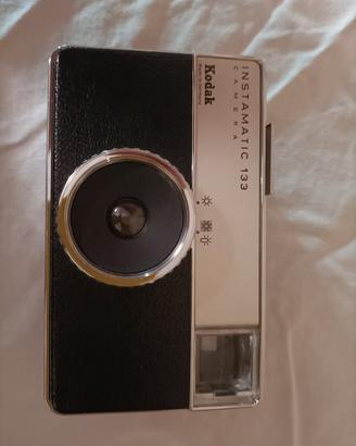 Macchina fotografica vintage Instamatic 133