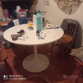 tavolo tondo in vetro