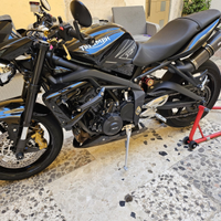 Triumph street triple