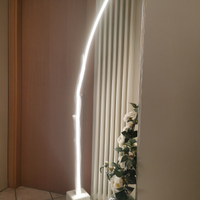 Piantana Led in legno Marino
