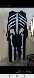 Costume HALLOWEEN SCHELETRO con Teschio