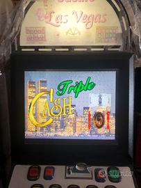 Apparecchio da gioco triple cash
