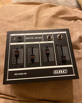 Mixer a 4 canali