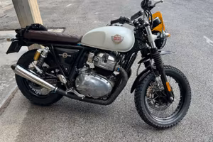 Scrambler cafe racer royal enfiel interceptor