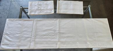 Lenzuolo matrimoniale in misto lino con ricami 