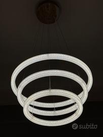 Lampadario a led regolabile