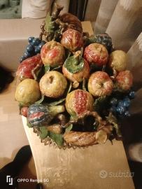 Cesto con frutta in ceramica 