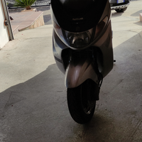 Suzuki Burgman AN 400