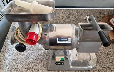 TRITACARNE CON GRATTUGIA