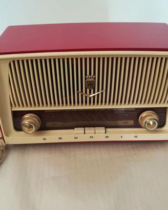 Radio a valvole Grundig