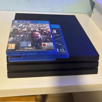 playstation 4 pro con 2 joystic  e 3 giochi marvel