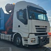 Iveco 440 Scarrabile 7 Metri con Cassa con ragno