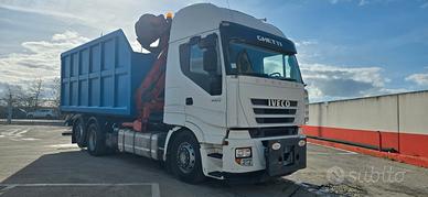 Iveco 440 Scarrabile 7 Metri con Cassa con ragno