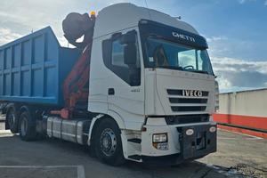 Iveco 440 Scarrabile 7 Metri con Cassa con ragno