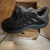 Scarpe antinfortunistiche