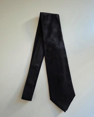 Cravatta classica firmata Gucci