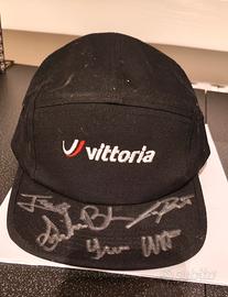 MTB cappellino Vittoria autografato 