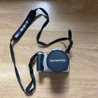 Olimpus SP-800uz digital camera