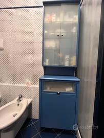 Mobile per bagno in legno laccato