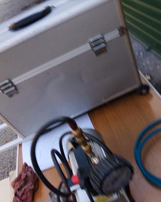  Valigia professionale in alluminio con car