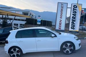 Volkswagen Golf GTI 2.0 TSI 5p.