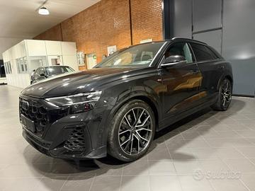 AUDI Q8 50 TDI 286 CV quattro S line edition Bla