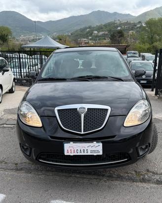 Lancia Ypsilon 1.3 MJT 75 CV Argento