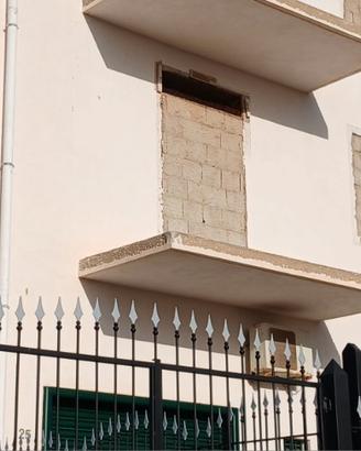 Appartamento 130 mq più lotto terreno con cisterna