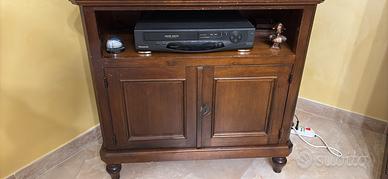 Mobile tv in legno
