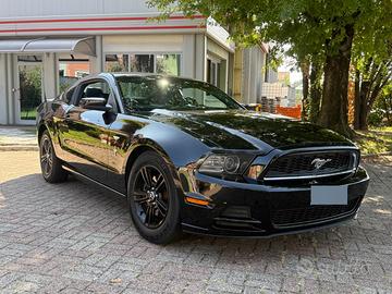 2013 Ford Mustang 3.7 V6 AUTOMATICA