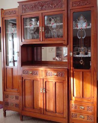 Credenza d’epoca originale in legno massello