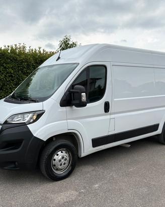 PEUGEOT Boxer 2.2BHDi 140 S&S L2H2 - 2023