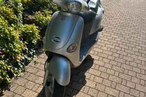 Scooter Kymco Yup 50 .