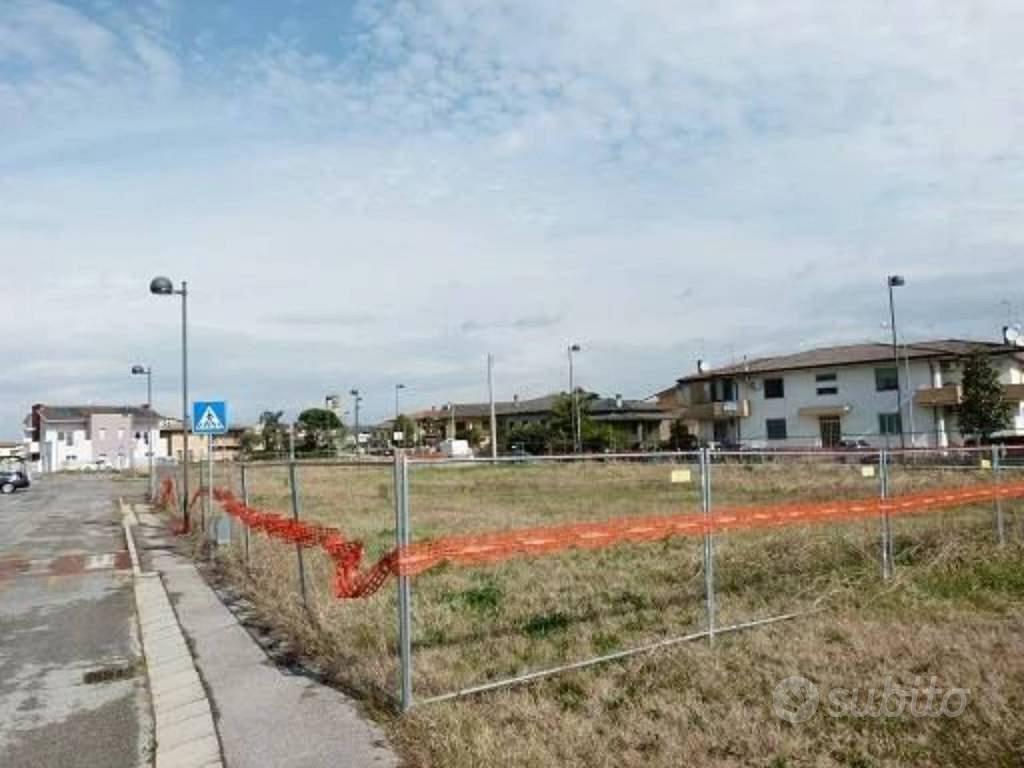 Immobile in asta di 3077 m² a Pojana Maggiore - Vista 2