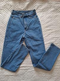 Jeans a vita alta Mom