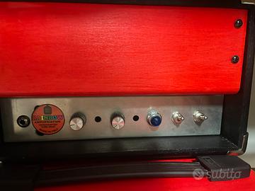 Testata a valvole 18 watt per chitarra