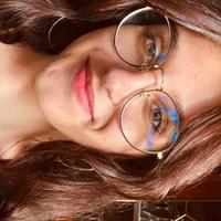 Ragazza neo diplomata